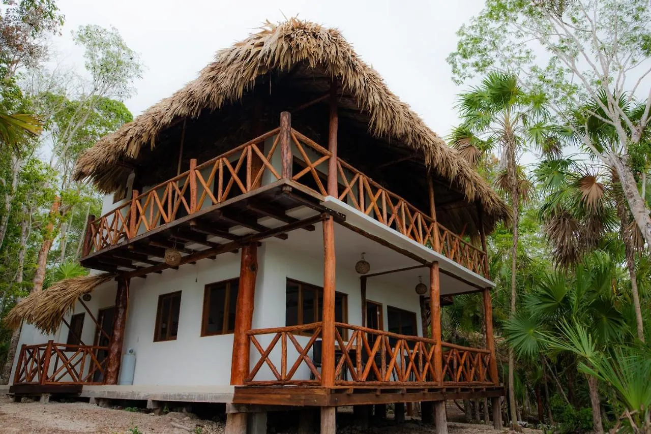 Santa Cruz Chico Laguna Bacalar Ichkiichpan מקסיקו