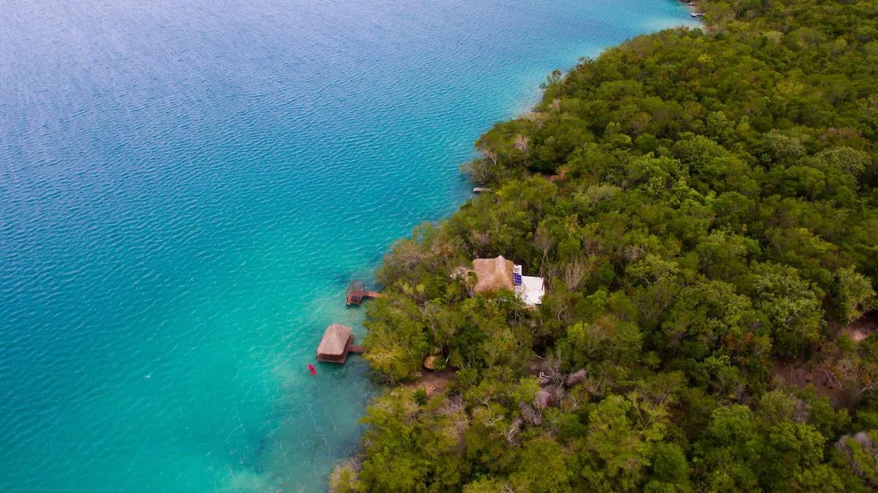 Santa Cruz Chico Laguna Bacalar Ichkiichpan 0*, Santa Cruz Chico מקסיקו