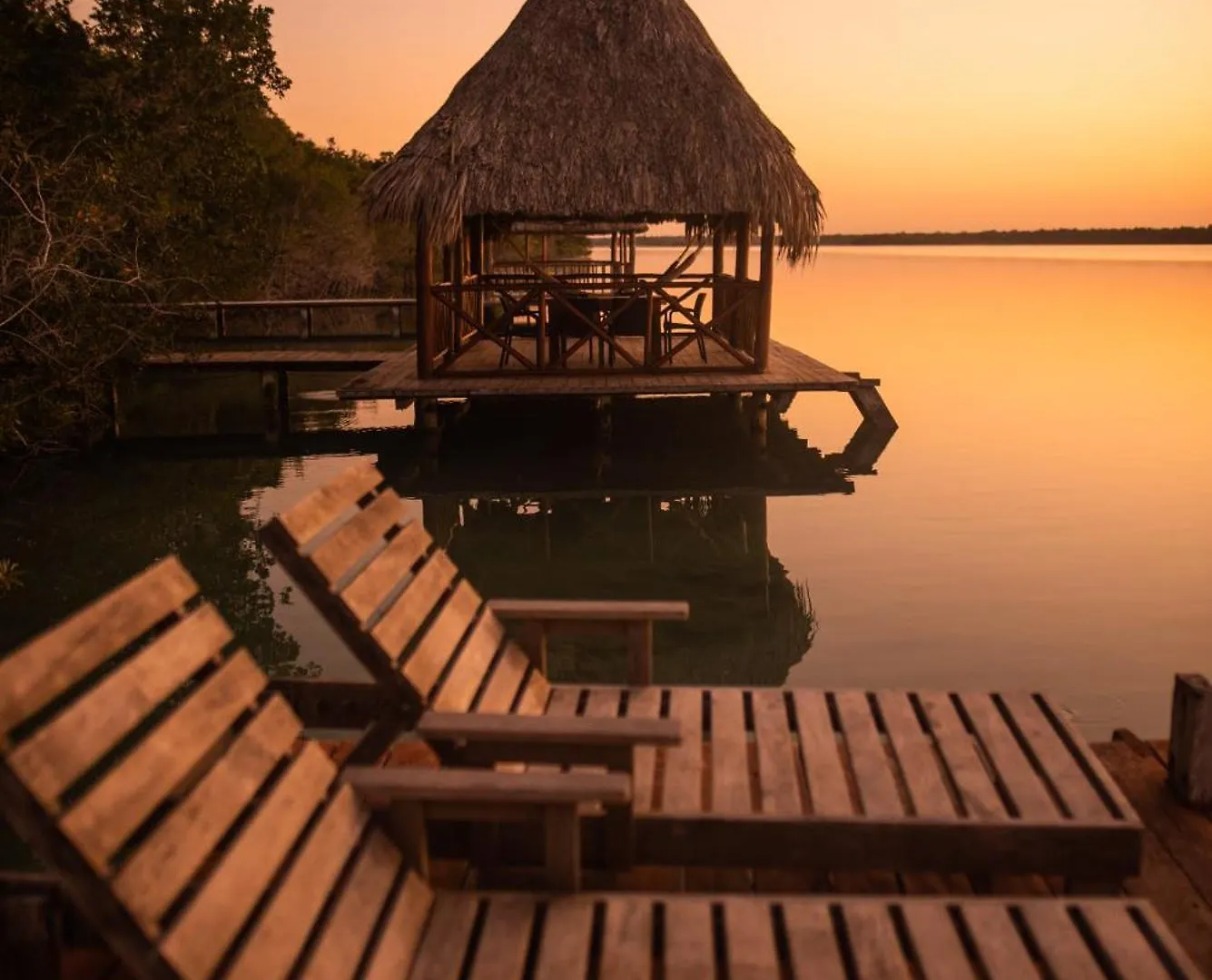 Santa Cruz Chico Laguna Bacalar Ichkiichpan